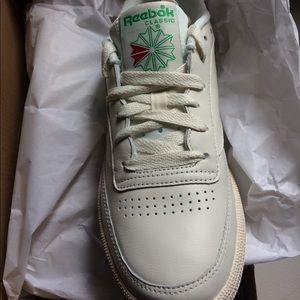 NWT Reebok Club 85 vintage shoe